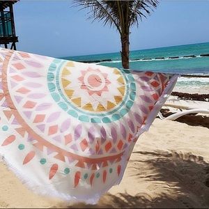 Gypsy05 beach blanket roundie